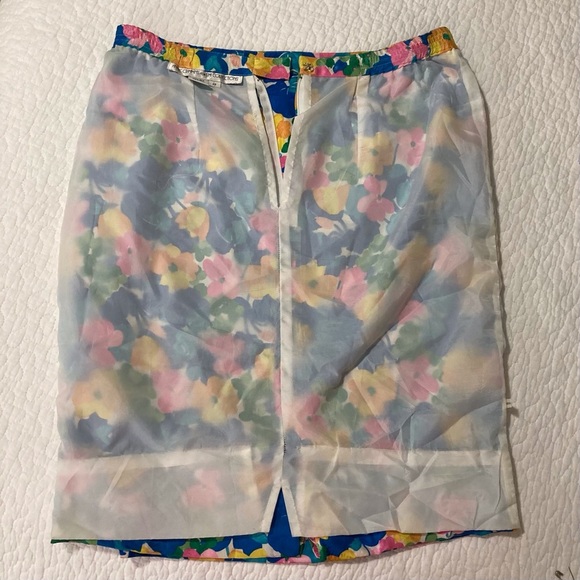 Vintage Bright Floral Knee-Length Silk Skirt | 80s Ladies | Resortwear - Picture 6 of 11